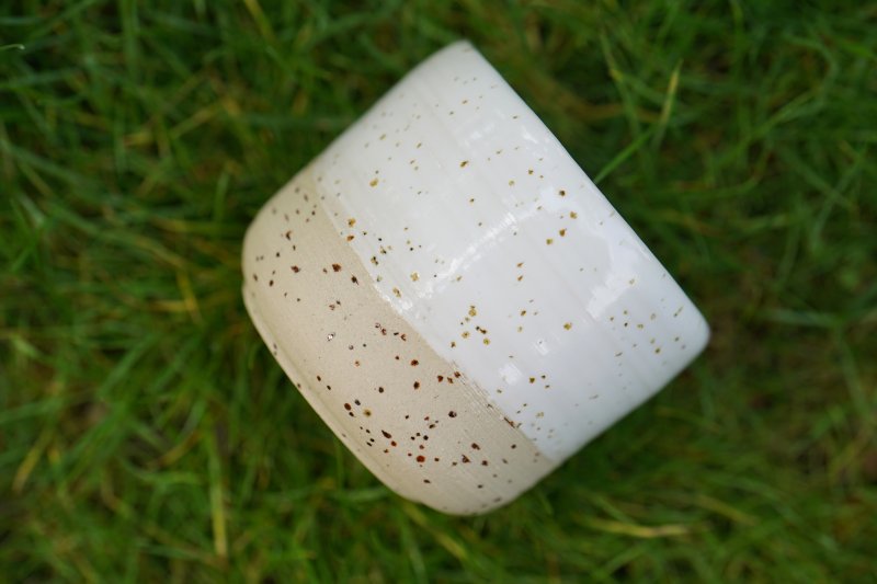 Keramik Kaffee MoccaTasse handgetöpfert -  weiß creme